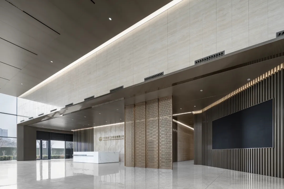 中铁工业新办公大楼装修设计(图2) 中铁工业新办公大楼装修设计(图2)