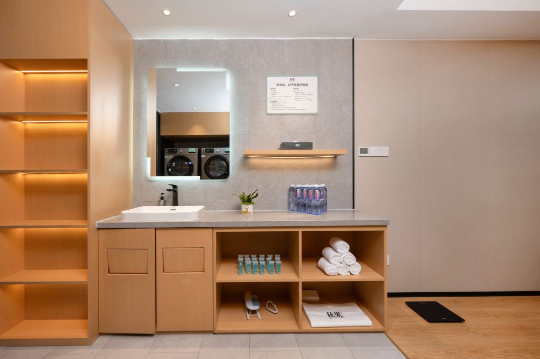 深圳福田华强北秋果爱游戏最新官网_爱游戏(中国)翻新改造设计