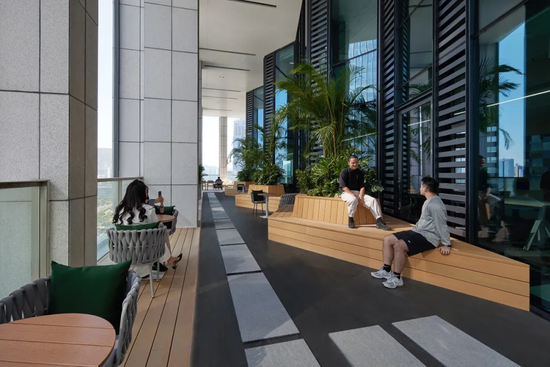 更符合年轻人喜好的法大大总部办公室装修设计方案(图3) 更符合年轻人喜好的法大大总部办公室装修设计方案(图3)