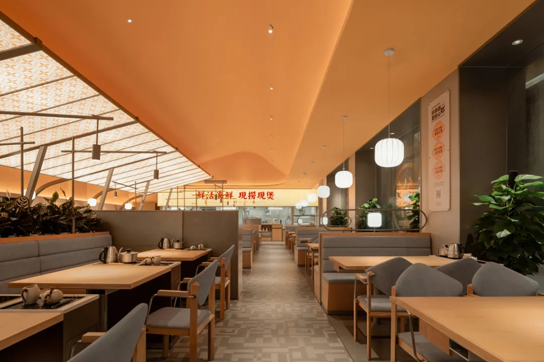 如轩海鲜砂锅粥连锁品牌餐厅装修设计(图11) 如轩海鲜砂锅粥连锁品牌餐厅装修设计(图11)