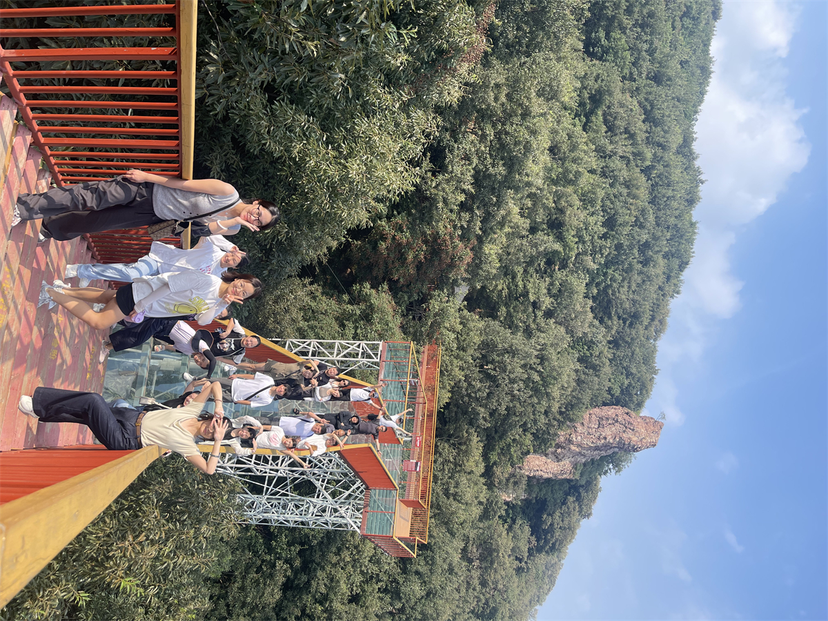 团建|同心同行 金博大装饰集团秋日团建登封摘星楼(图4) 团建|同心同行 金博大装饰集团秋日团建登封摘星楼(图4)