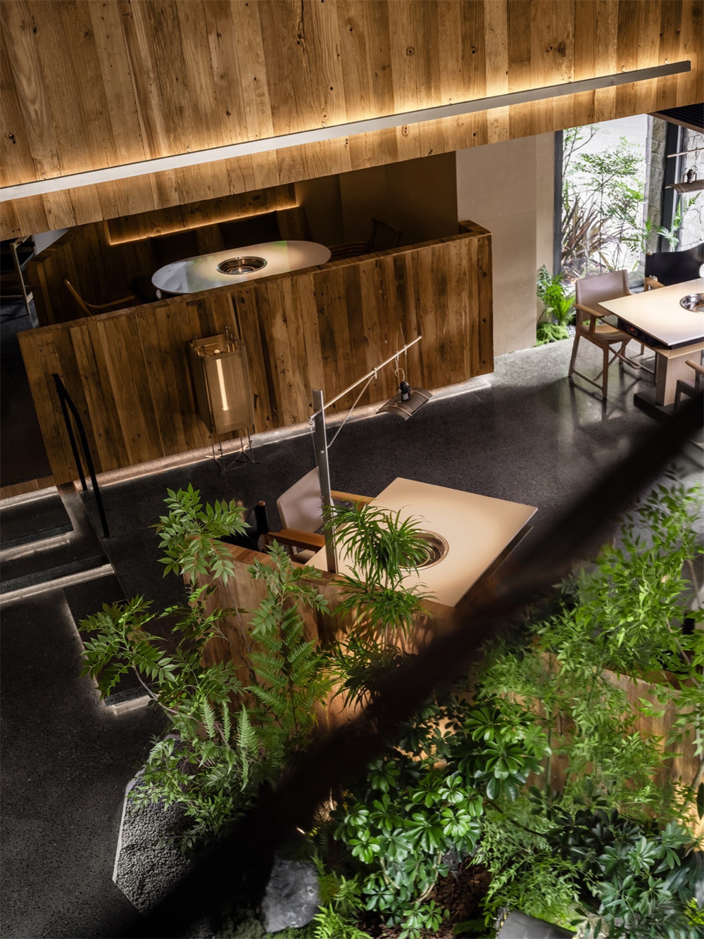 自然野趣   观山特色火锅店装修设计方案(图6)