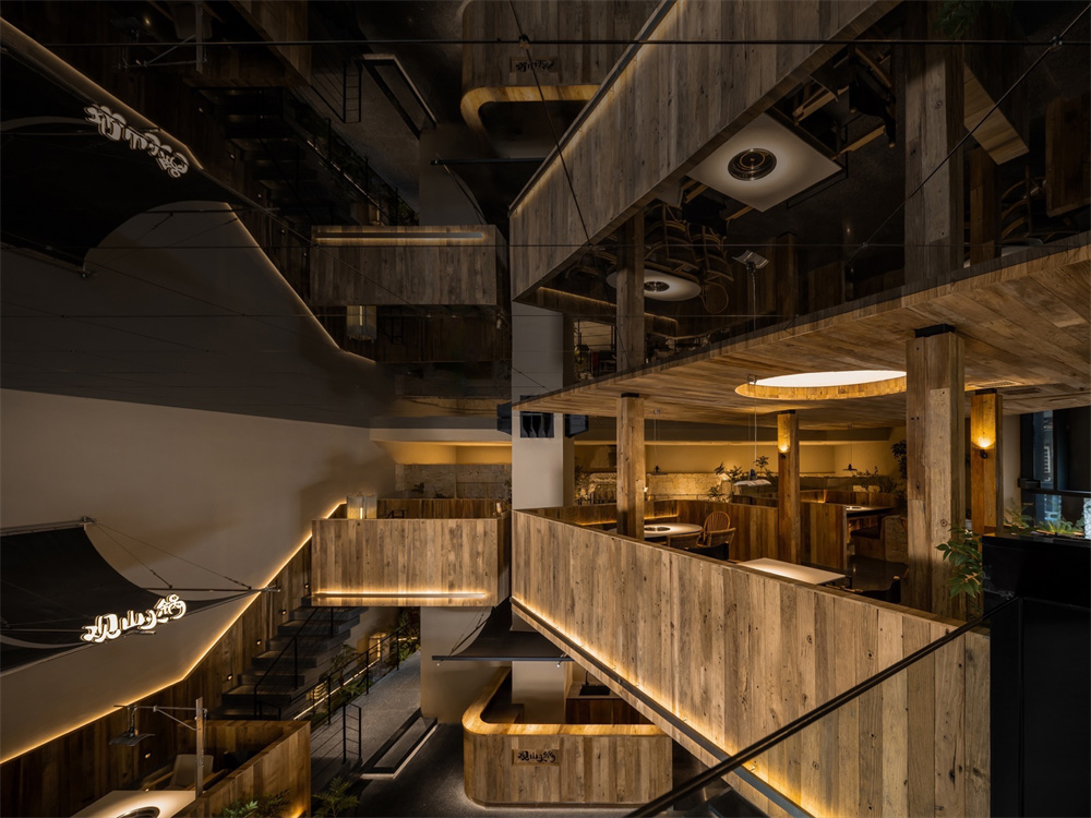 自然野趣   观山特色火锅店装修设计方案(图8)