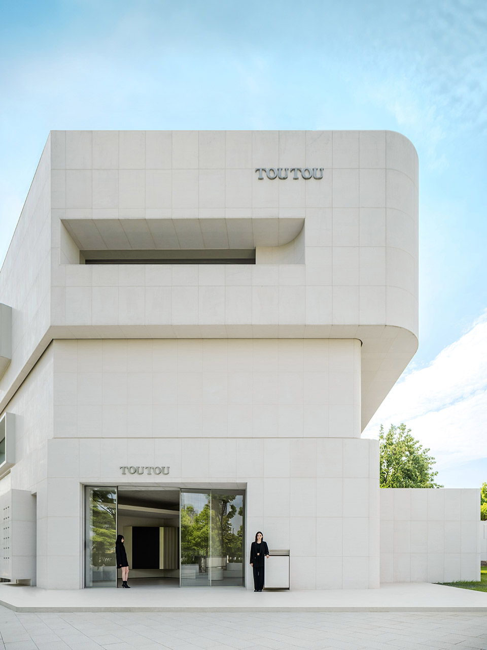 打破传统印象 电子商务公司独栋办公楼装修设计(图1) 打破传统印象 电子商务公司独栋办公楼装修设计(图1)