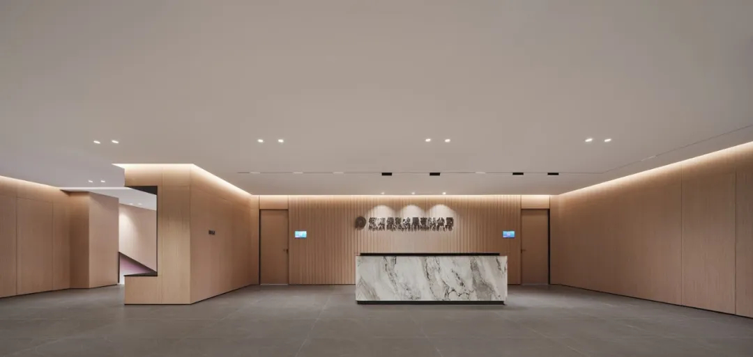 郑州保利文化广场办公楼装修设计方案(图12) 郑州保利文化广场办公楼装修设计方案(图12)