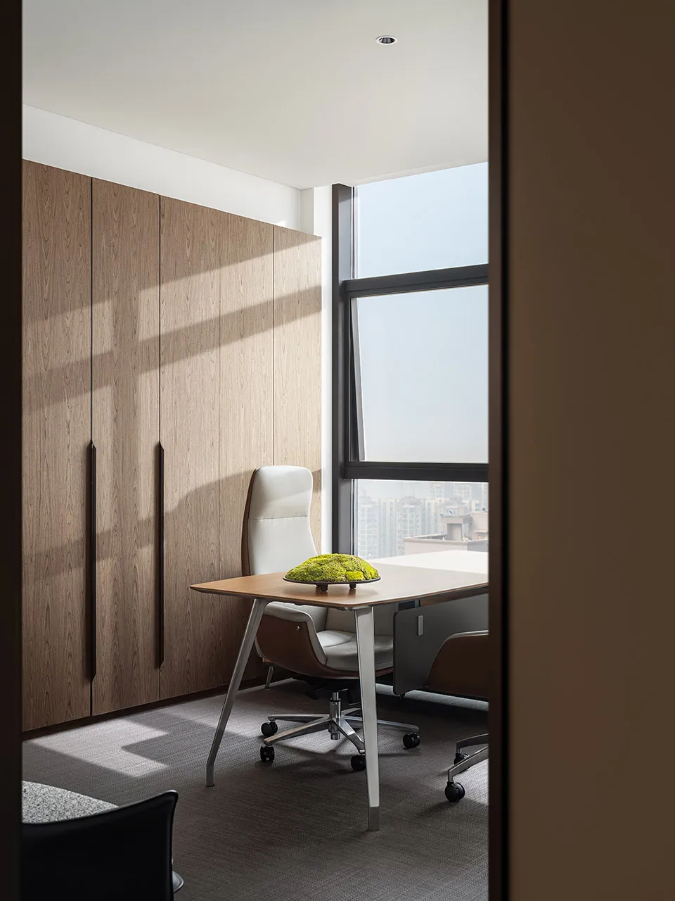 郑州金博大推荐现代质感律师事务所装修设计方案(图8) 郑州金博大推荐现代质感律师事务所装修设计方案(图8)