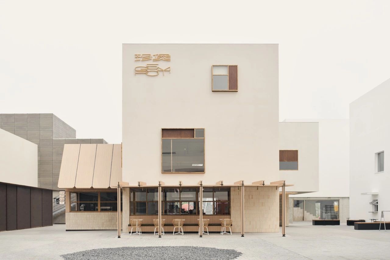 珍煲糖水·砂锅·小海鲜融合餐厅装修设计方案(图1)