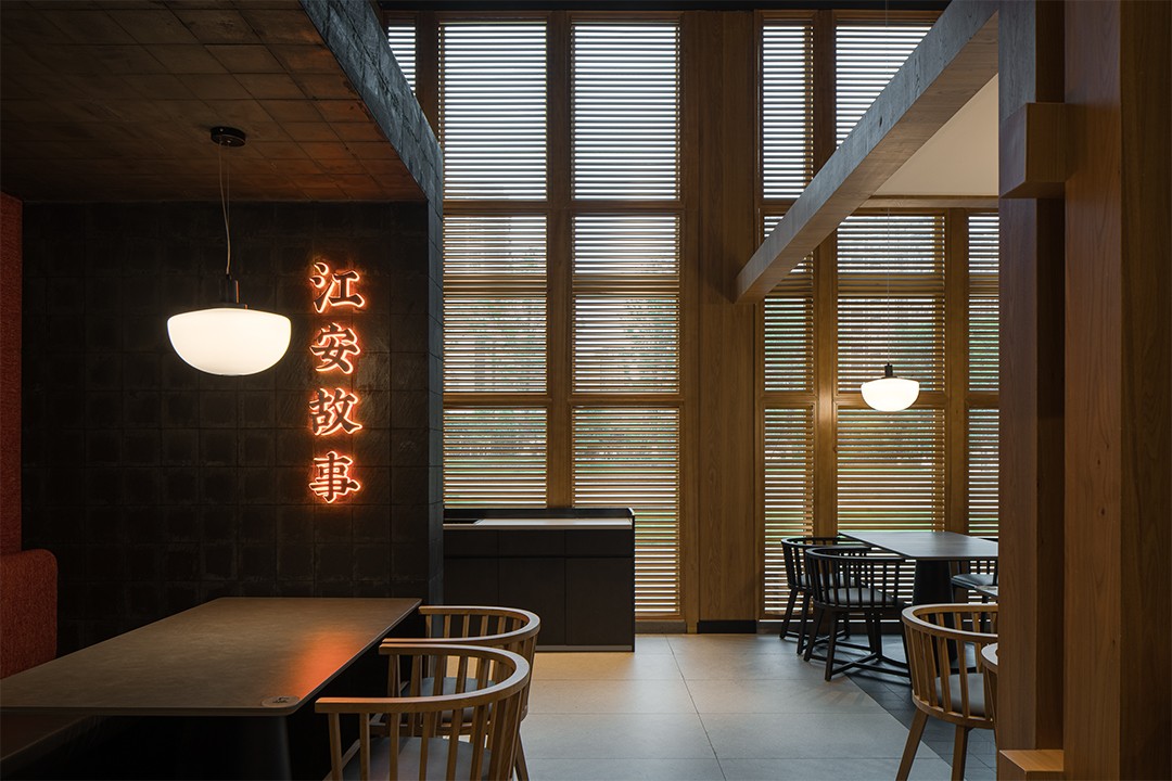 郑州金博大推荐席萃小厨川菜馆装修设计方案(图2) 郑州金博大推荐席萃小厨川菜馆装修设计方案(图2)