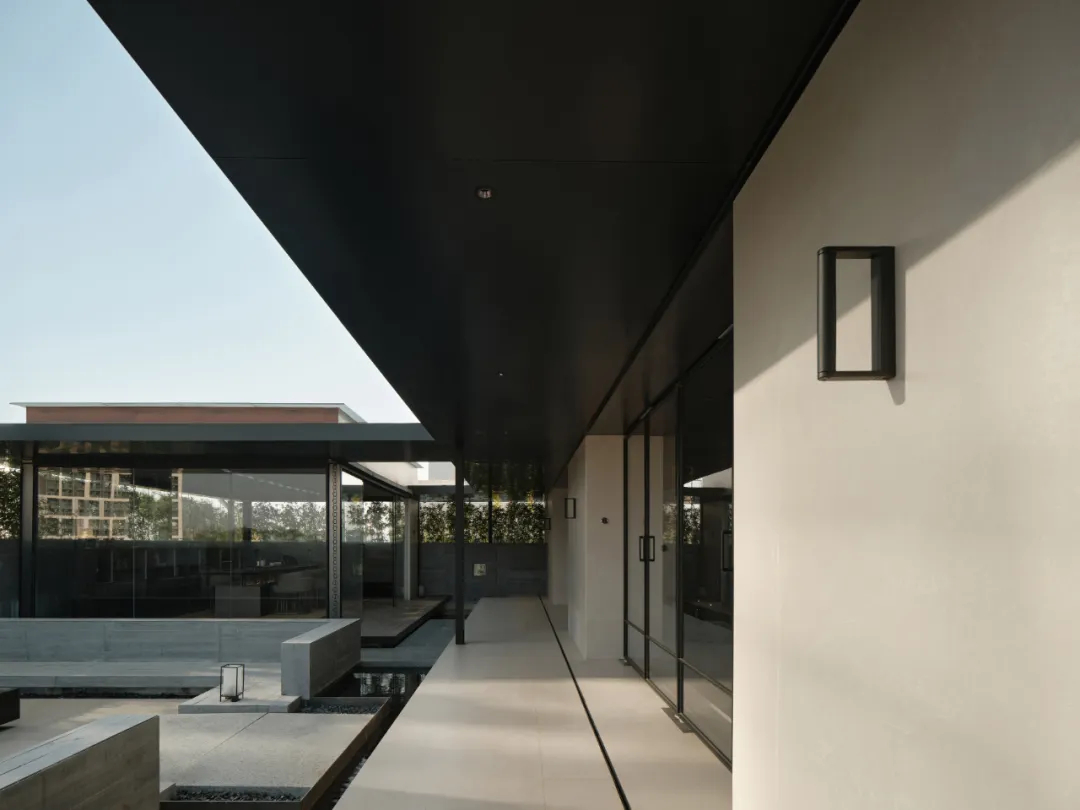 500平办公家具企业展厅兼企业接待会所装修设计(图12) 500平办公家具企业展厅兼企业接待会所装修设计(图12)