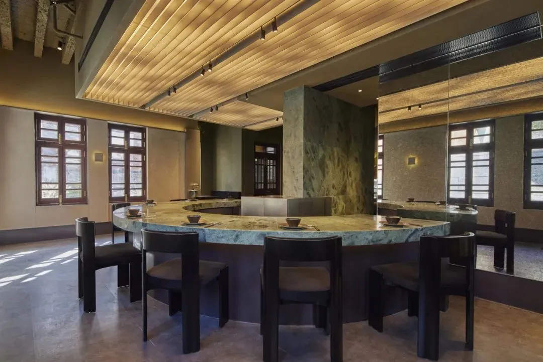 郑州金博大推荐葱茏和牛小火锅餐厅装修设计(图4) 郑州金博大推荐葱茏和牛小火锅餐厅装修设计(图4)