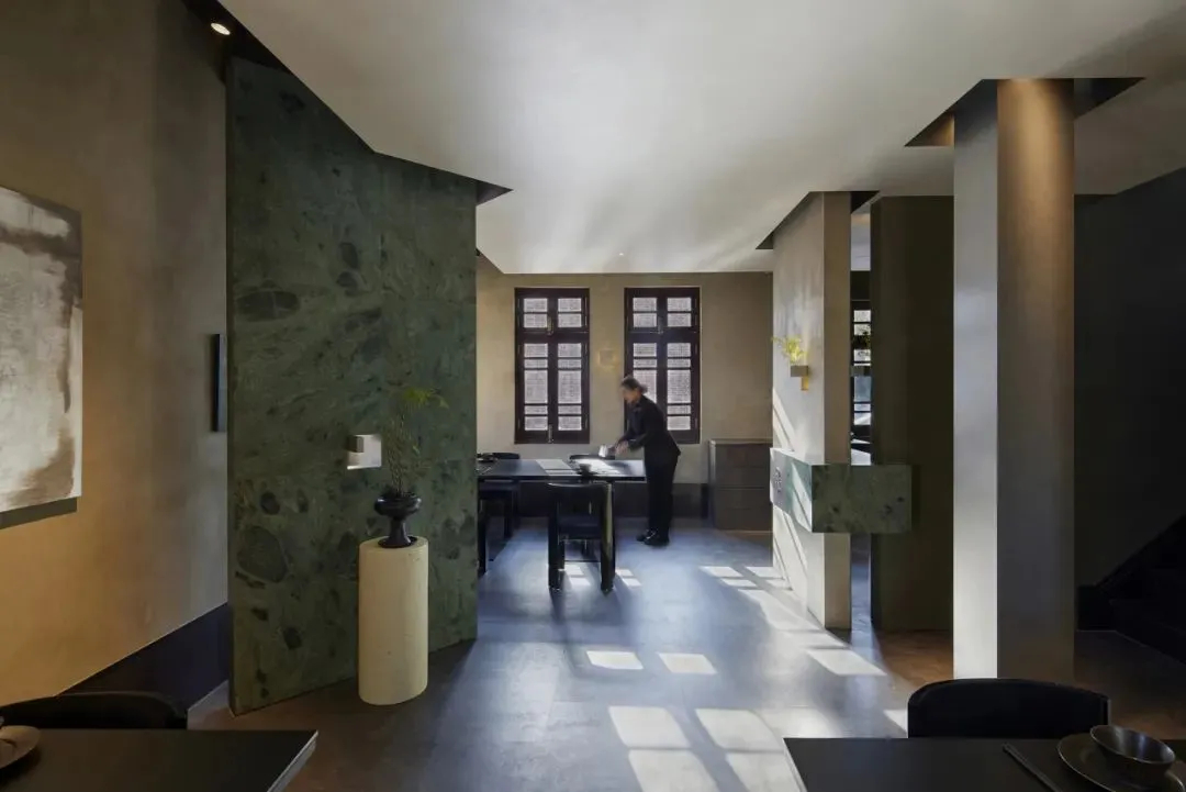 郑州金博大推荐葱茏和牛小火锅餐厅装修设计(图6) 郑州金博大推荐葱茏和牛小火锅餐厅装修设计(图6)