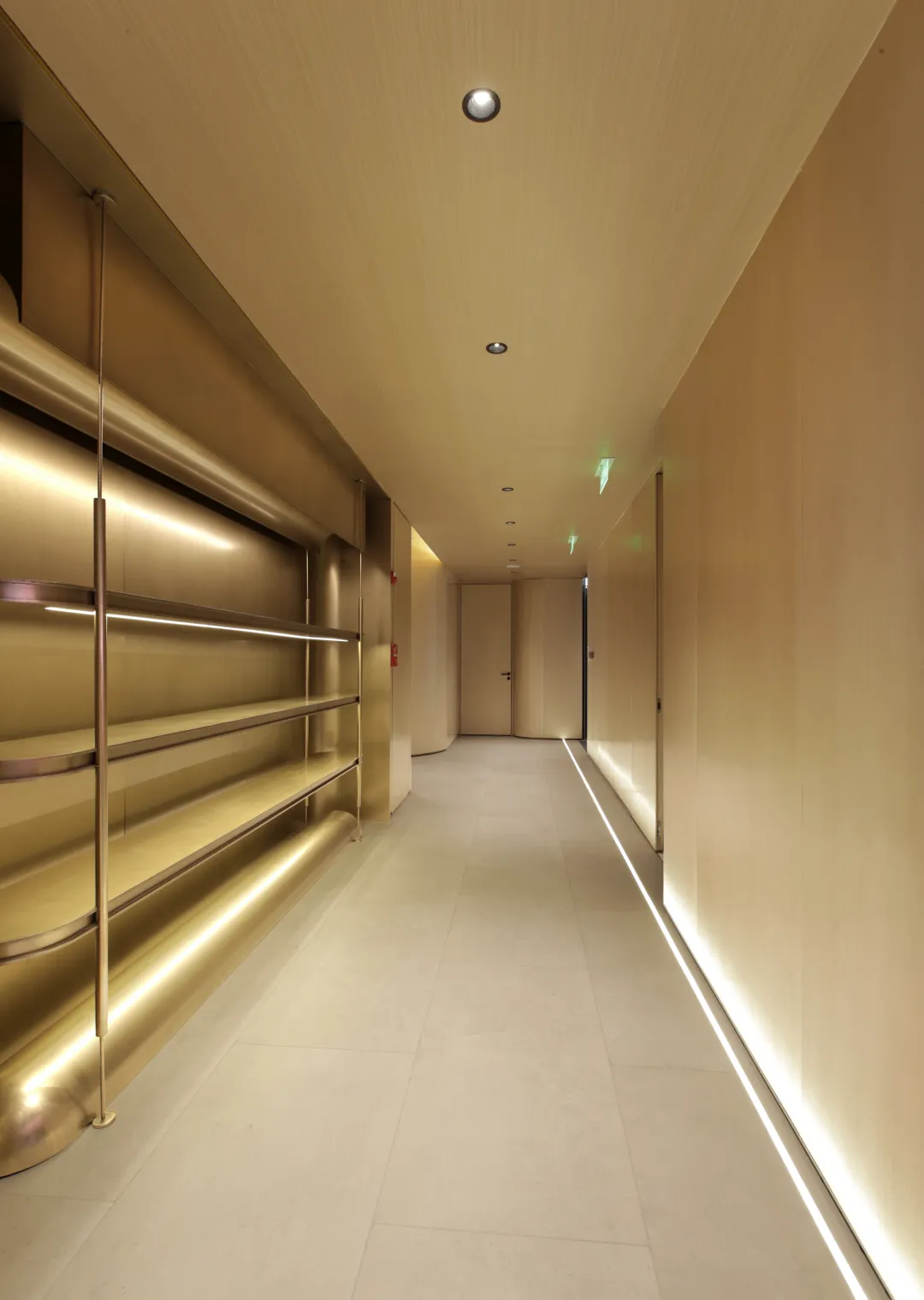 1200平现代东方珠光律师事务所装修设计(图8) 1200平现代东方珠光律师事务所装修设计(图8)