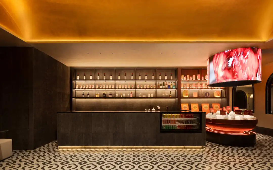 粤食佳·啫啫煲&烧腊 岭南特色粤菜餐厅装修设计(图1)