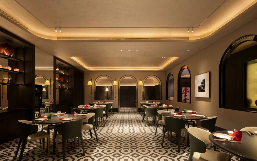 粤食佳·啫啫煲&烧腊 岭南特色粤菜餐厅装修设计(图3)