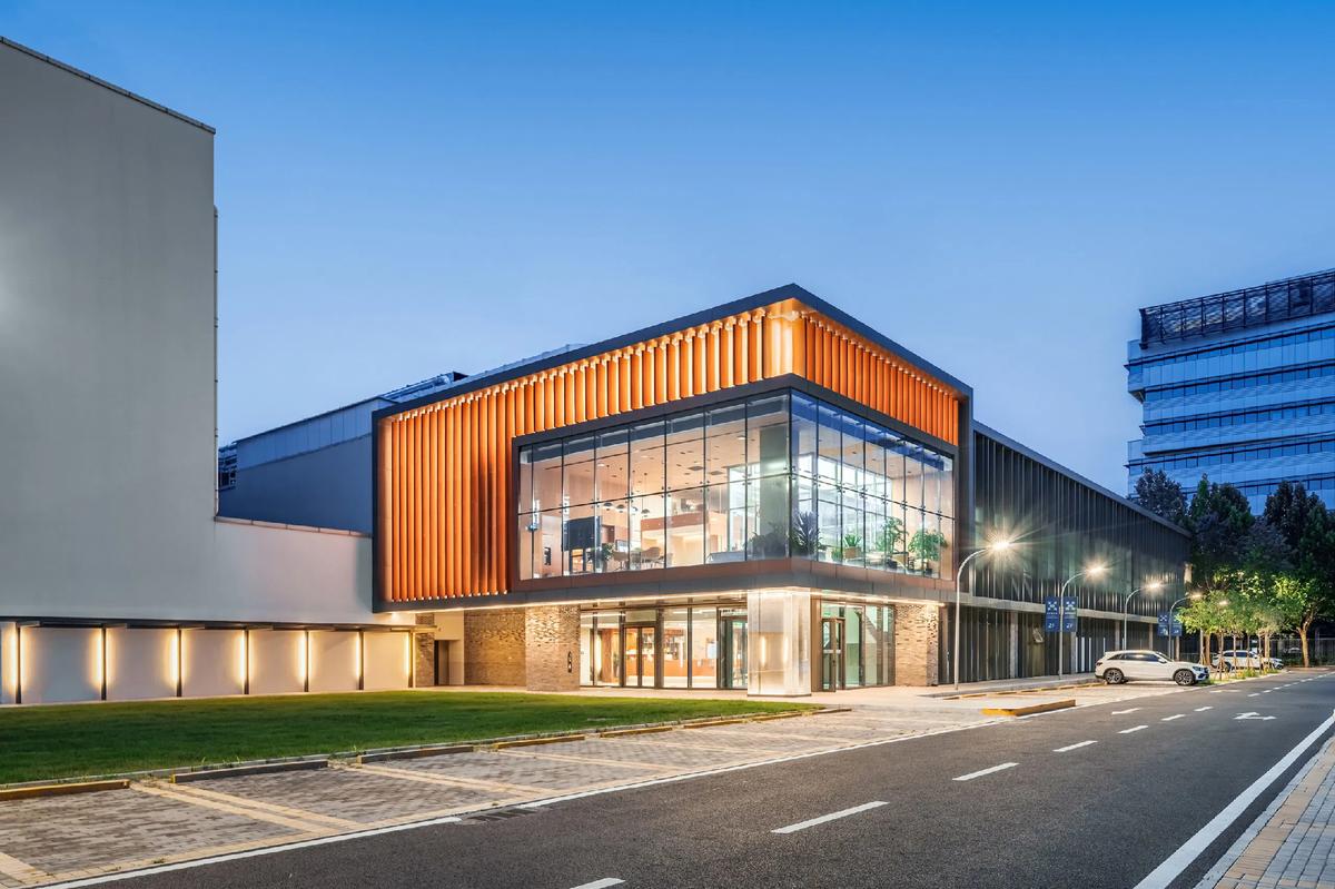 时尚工业风 2400平宝洁实验办公楼装修设计(图2) 时尚工业风 2400平宝洁实验办公楼装修设计(图2)