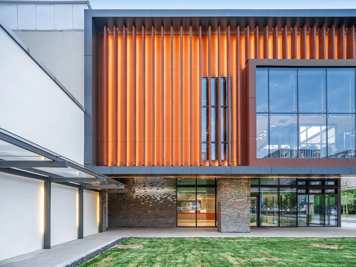 时尚工业风 2400平宝洁实验办公楼装修设计(图1) 时尚工业风 2400平宝洁实验办公楼装修设计(图1)