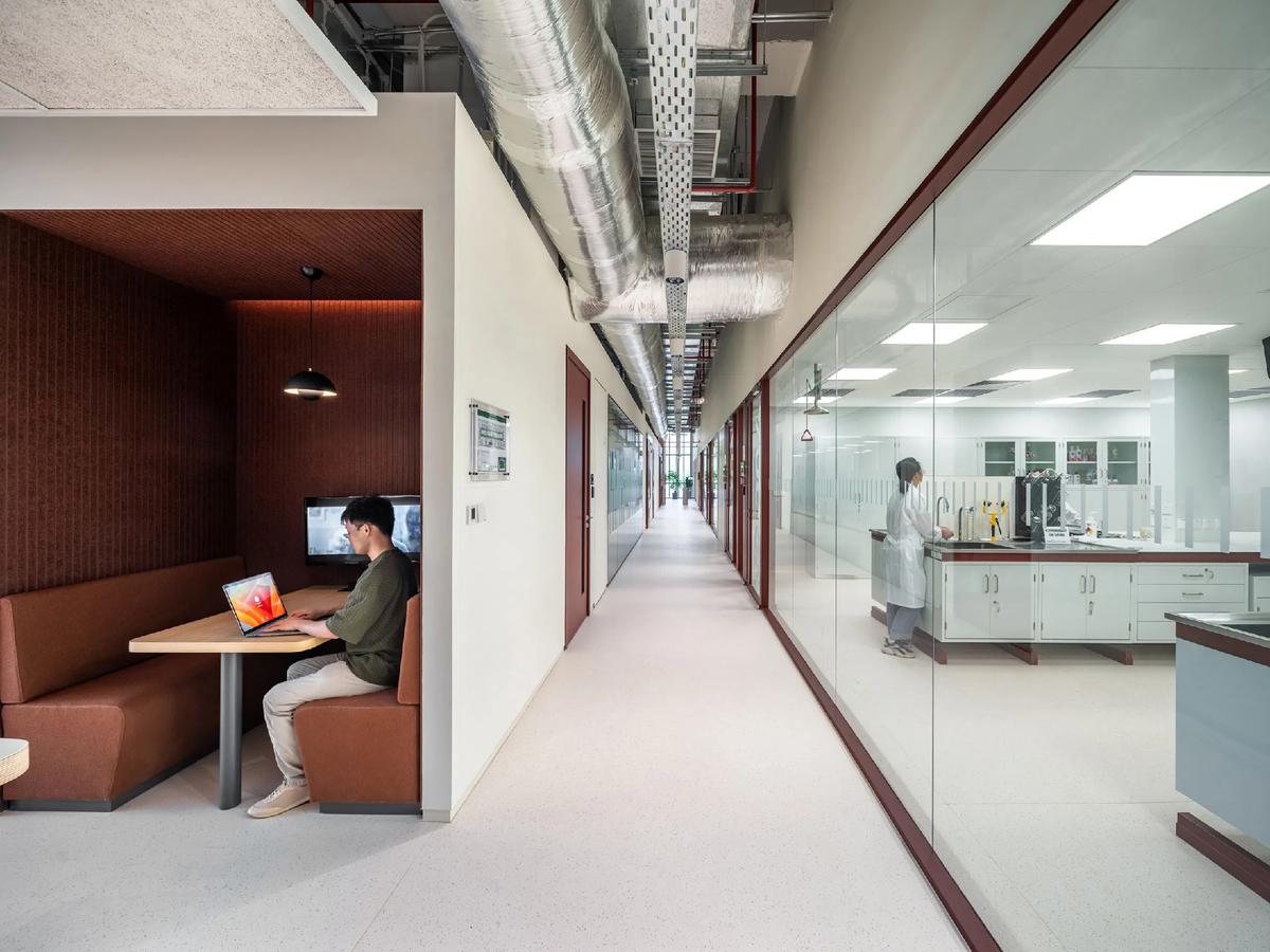 时尚工业风 2400平宝洁实验办公楼装修设计(图11) 时尚工业风 2400平宝洁实验办公楼装修设计(图11)