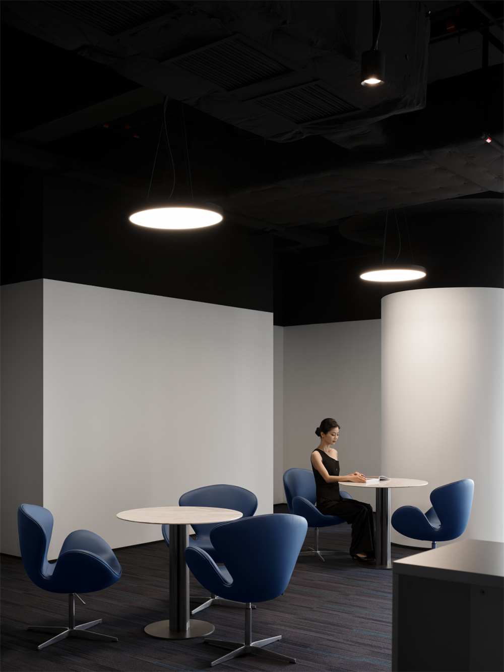 800平金融科技公司现代大气办公装修方案(图10) 800平金融科技公司现代大气办公装修方案(图10)