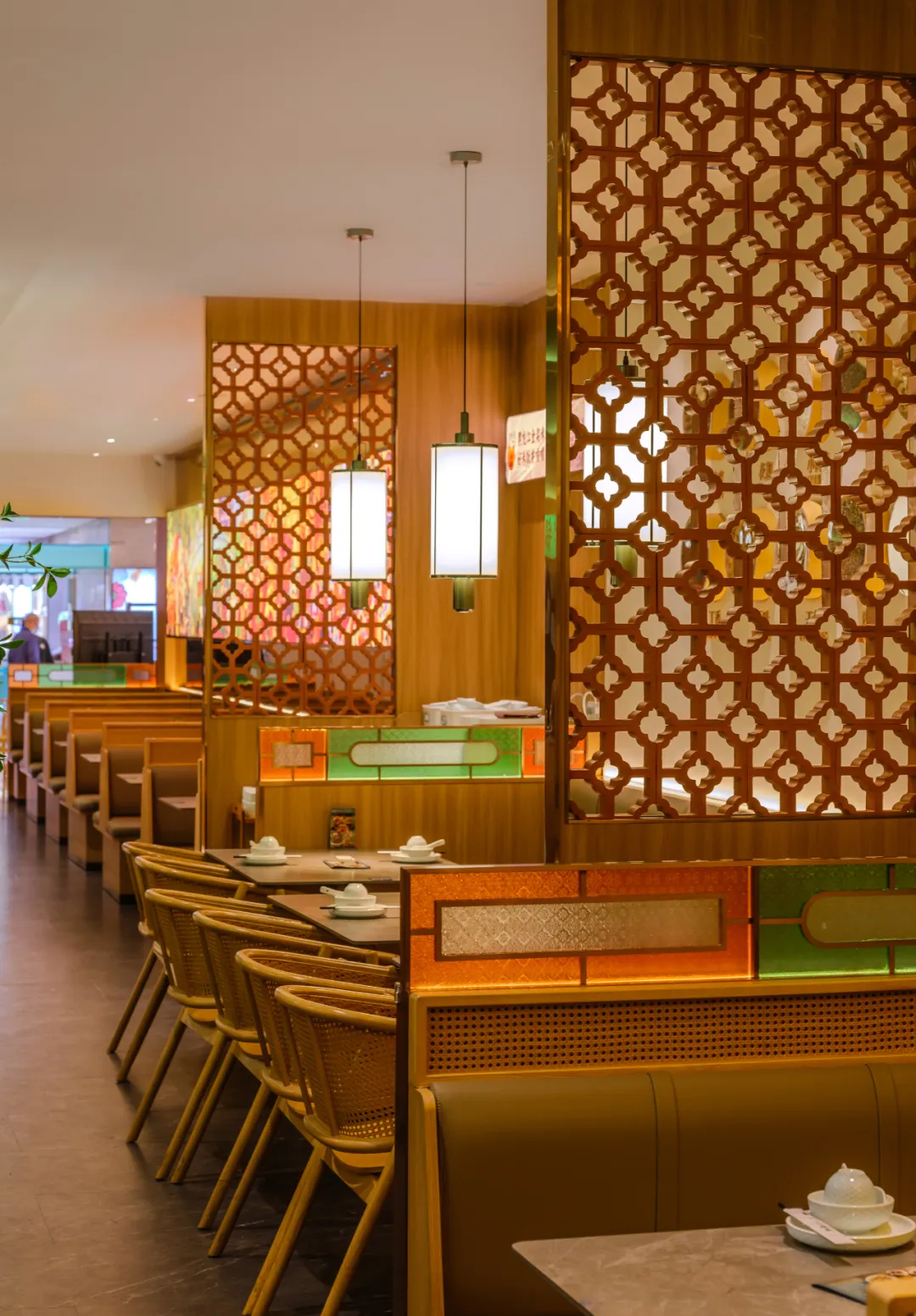 郑州金博大推荐澄鹅潮汕菜特色餐厅装修设计(图6) 郑州金博大推荐澄鹅潮汕菜特色餐厅装修设计(图6)