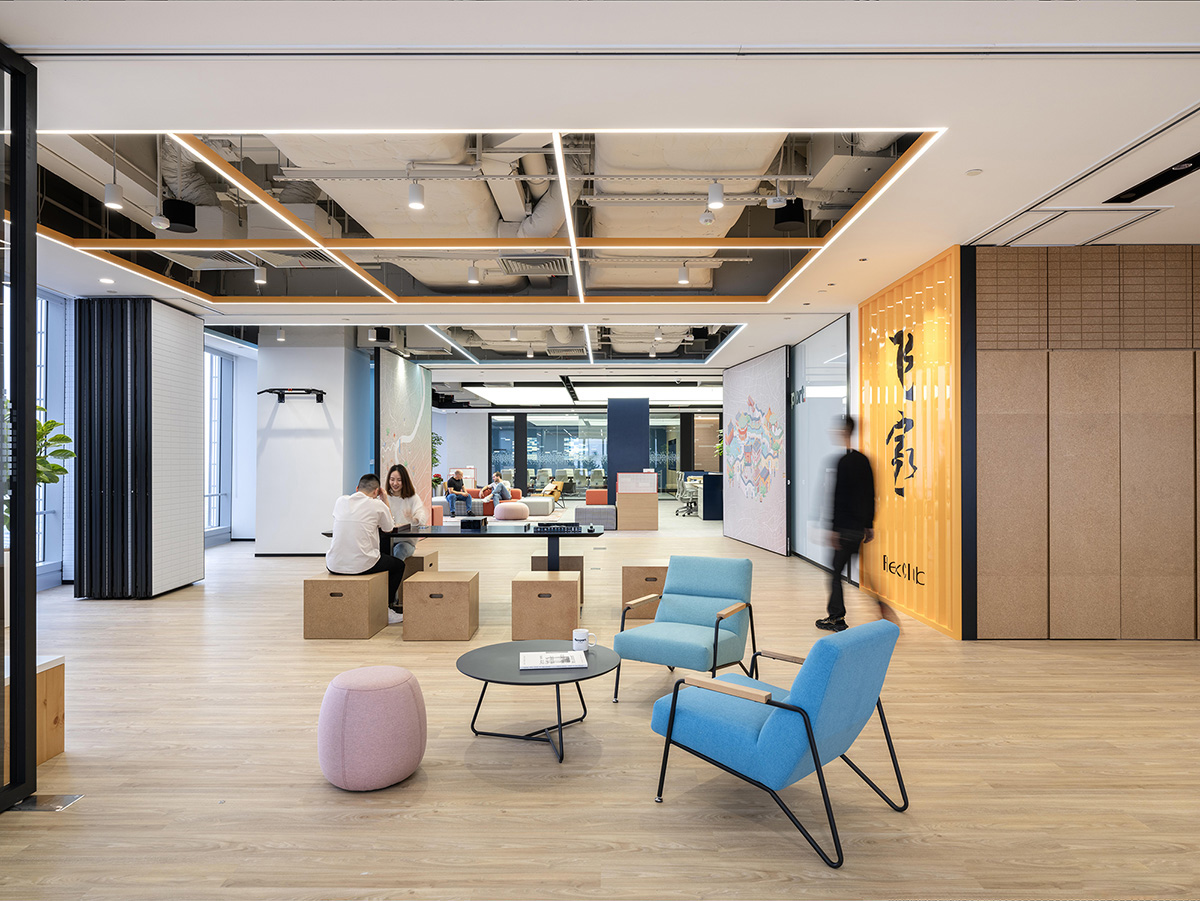 海派摩登 跨国物流公司时尚办公室装修设计(图5) 海派摩登 跨国物流公司时尚办公室装修设计(图5)