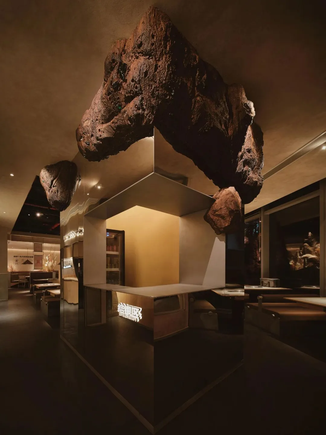 徐记·鲜牛肉潮汕火锅店全案装修设计方案(图5) 徐记·鲜牛肉潮汕火锅店全案装修设计方案(图5)