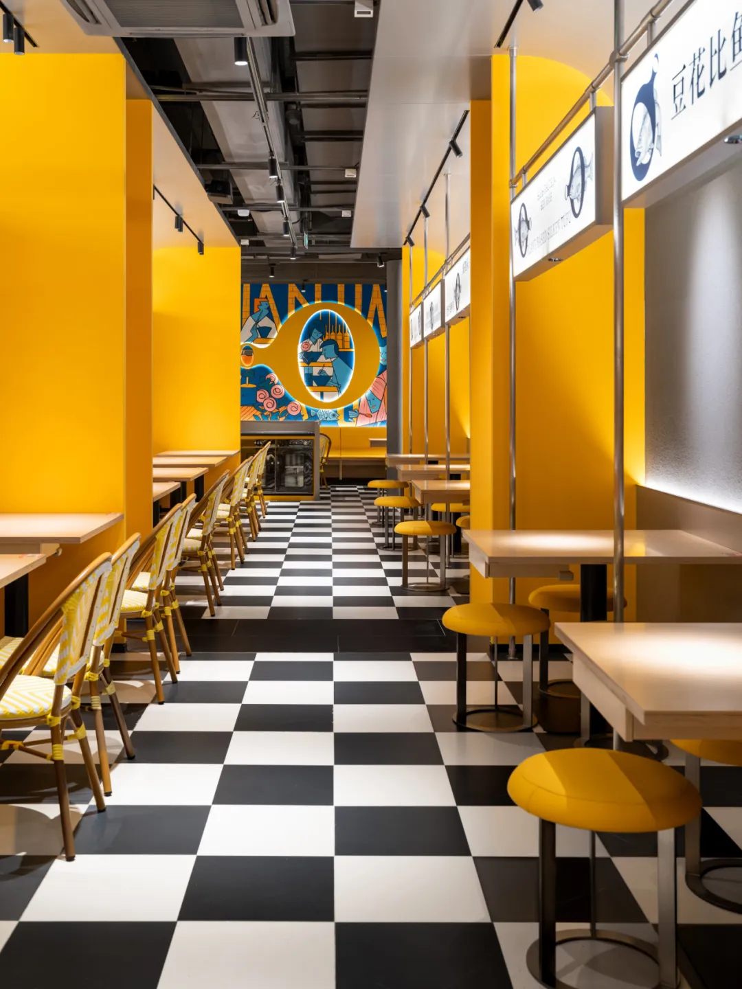 郑州金博大分享恋上圈圈豆花烤鱼店装修设计案例(图8) 郑州金博大分享恋上圈圈豆花烤鱼店装修设计案例(图8)