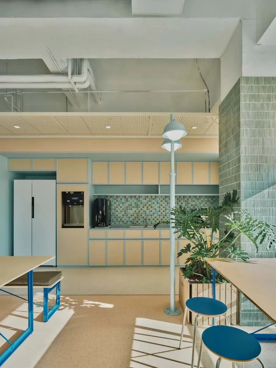 社区型新办公 小红书杭州办公室装修设计方案(图8) 社区型新办公 小红书杭州办公室装修设计方案(图8)