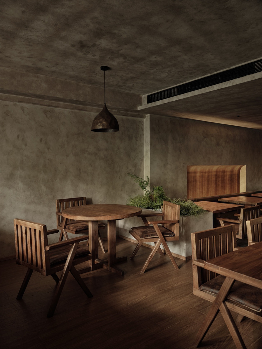 潮汕菜遇上美酒 月上月融合菜餐厅装修设计(图11) 潮汕菜遇上美酒 月上月融合菜餐厅装修设计(图11)