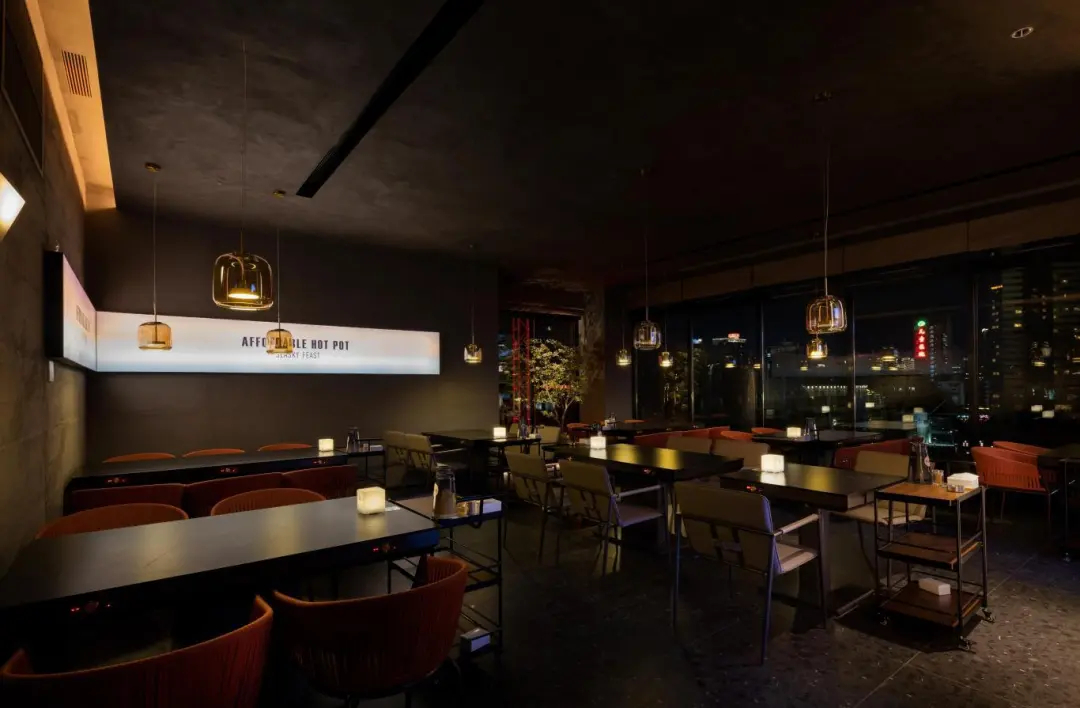 赛博朋克美学  平价海鲜小火锅装修设计(图10)