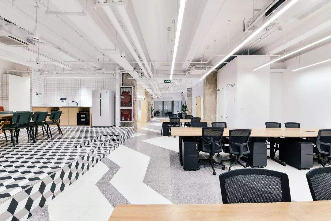 郑州办公室装修公司混合办公是否成为未来趋势(图1) 11.jpg
