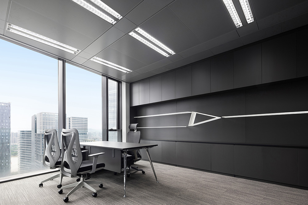 黑白视界 GPUNK哥朋科技办公设计案例(图12) 12.jpg